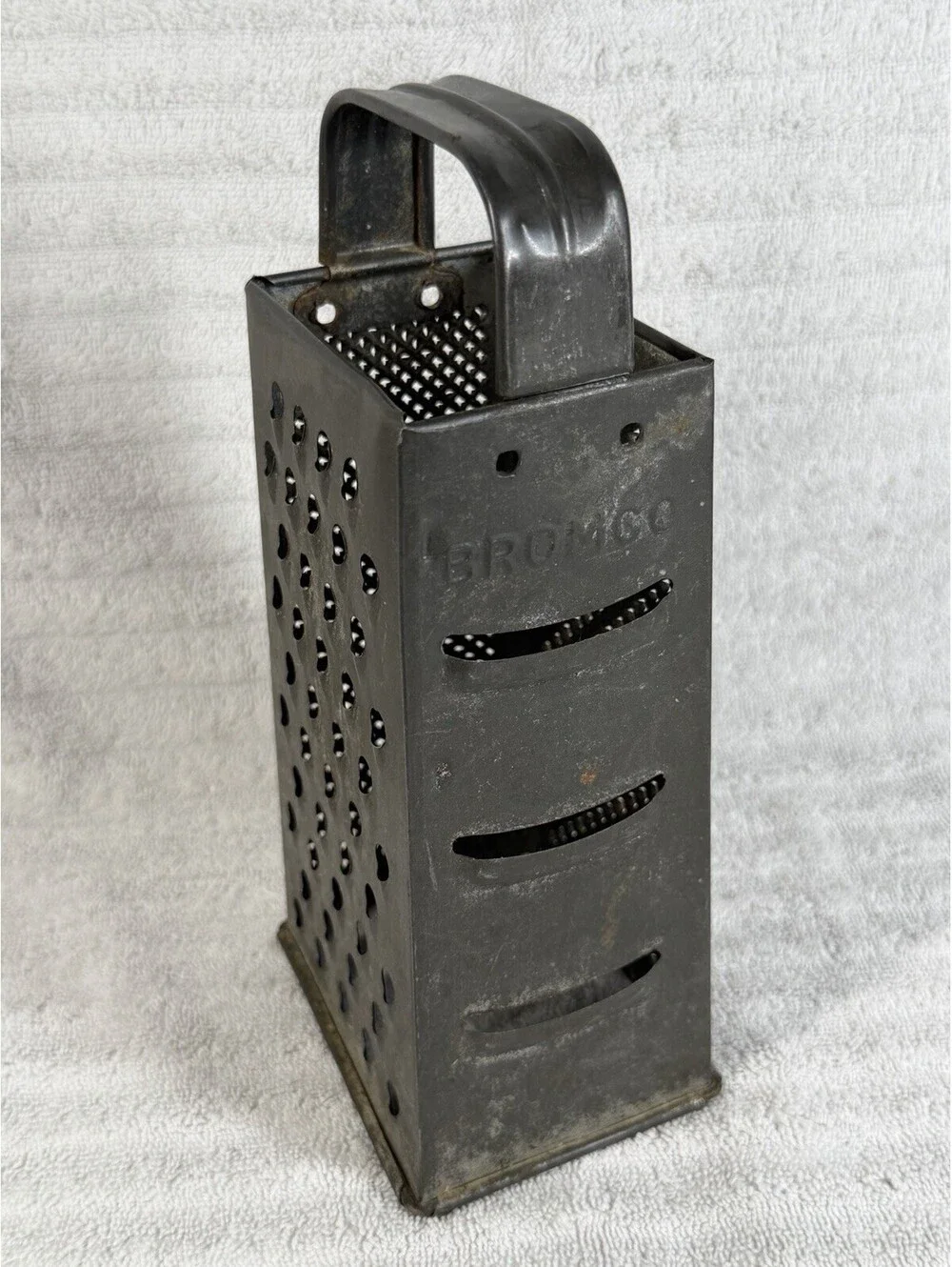 Vintage BROMCO Box Grater Primitive Rustic Metal Kitchen Tool Decor